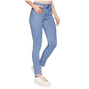 LEVI’S High Rise Skinny Matter Fact Jeans